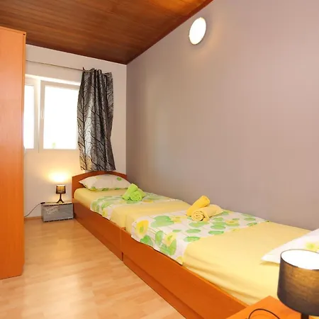 Apartment Family Friendly With A Swimming Pool Okrug Gornji, Ciovo - 16608 Trogir
